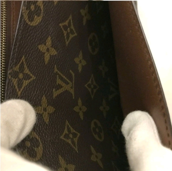 Louis Vuitton Brown Monogram Monceau 26 Satchel with Elegant Golden Hardware - Picture 15 of 16